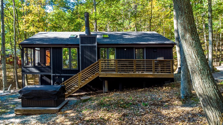 Cabins (United States of America, Hedgesville, West Virginia)