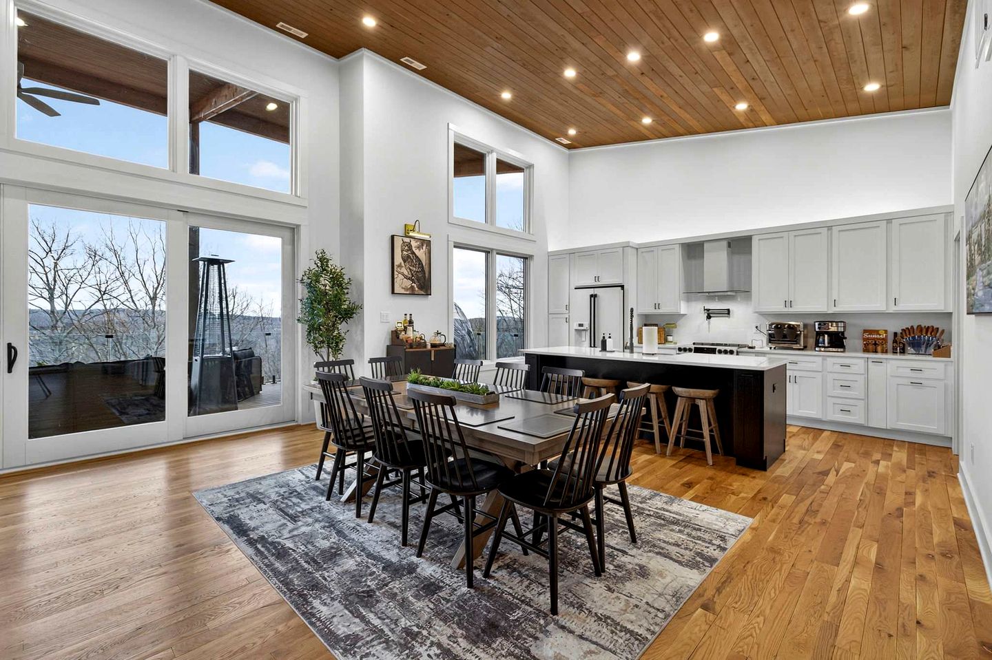 Luxurious Modern Mountain Retreat with Hot Tub & Stargazing Dome Near Berkeley Springs, Hedgesville WV