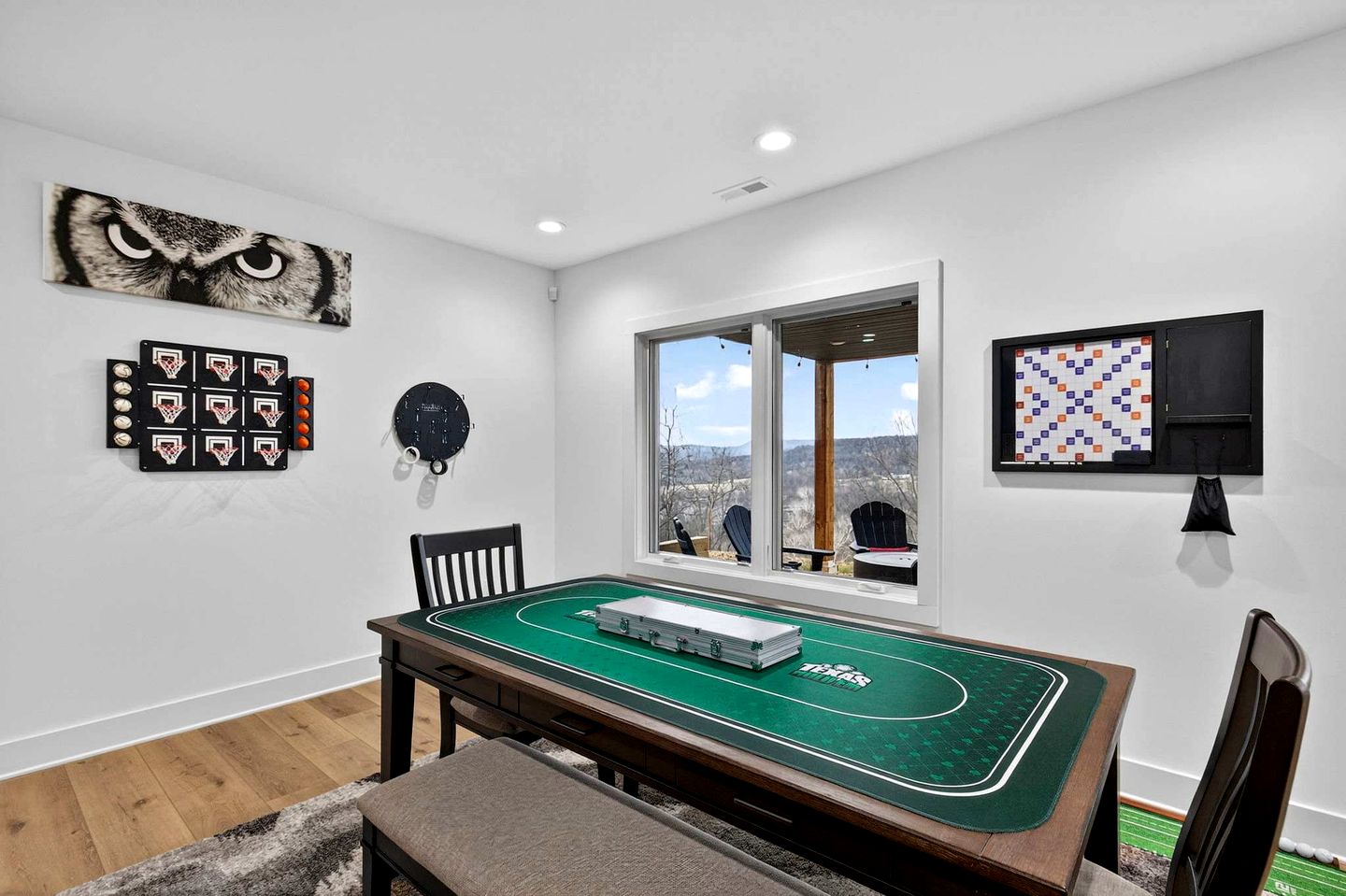 Luxurious Modern Mountain Retreat with Hot Tub & Stargazing Dome Near Berkeley Springs, Hedgesville WV