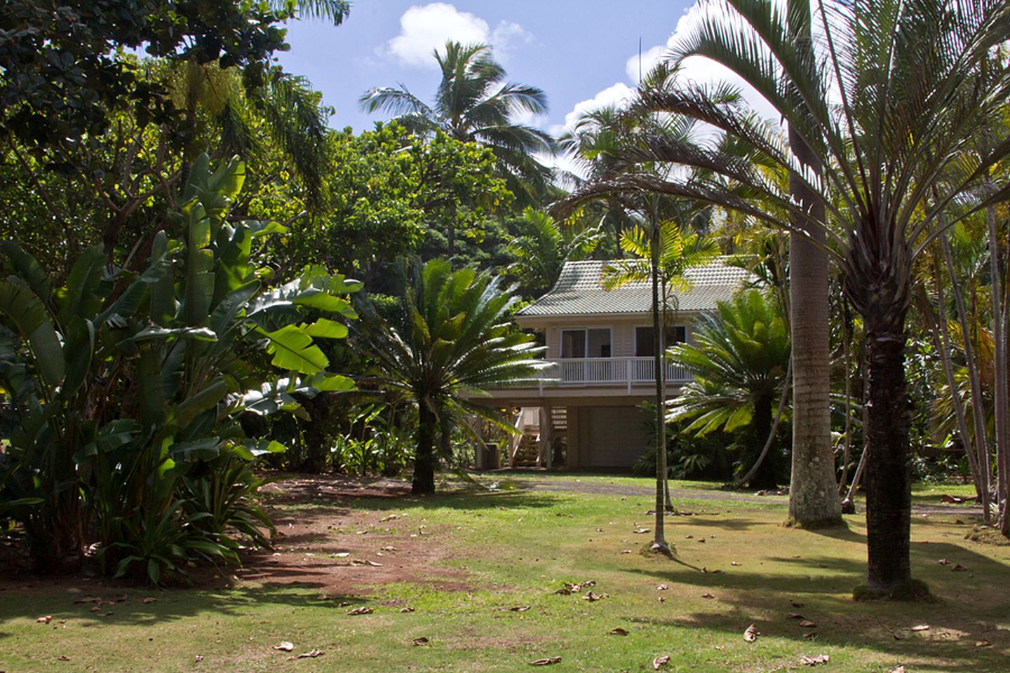 Gorgeous Beach Villa with Amazing Ocean Views in Moloa'a Bay, Hawaii