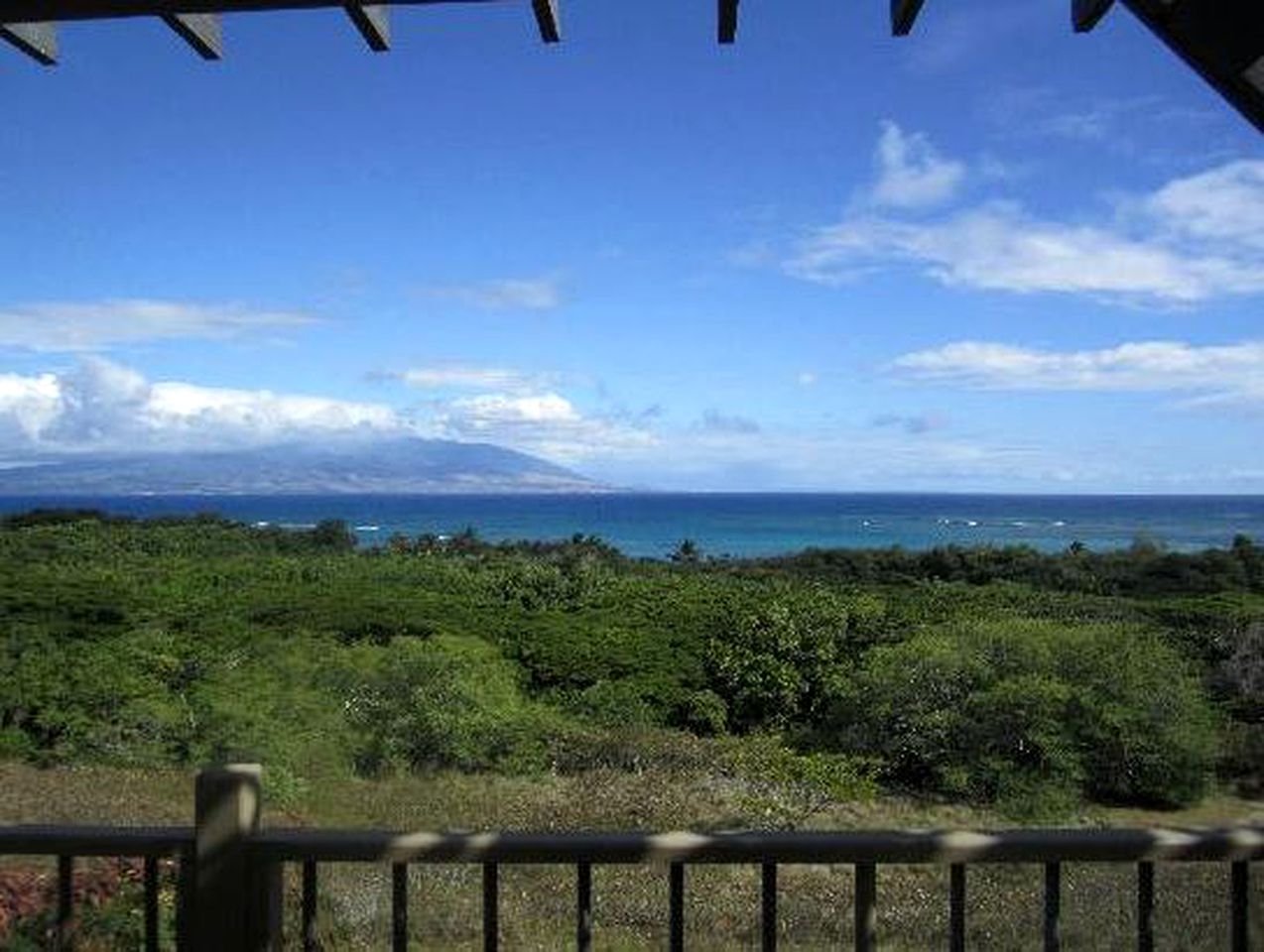 Elegant Cottage with Unbelievable Ocean Views in Molokai, Hawaii