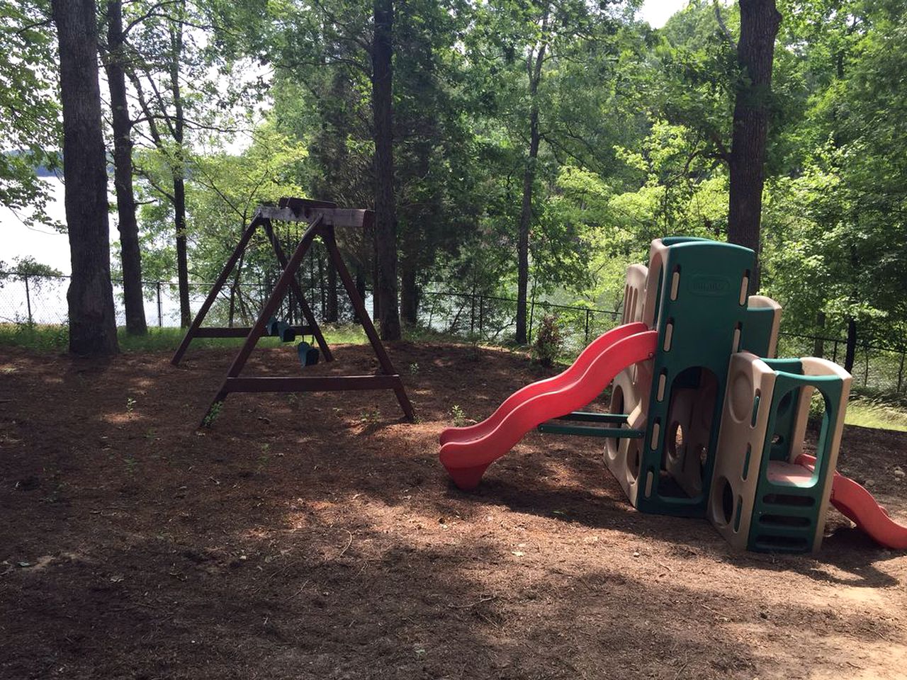 Mom's Cabin, Cabins, Charlotte, United States of America Glamping Hub