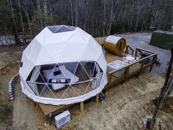 Luxury Wellness Dome with Private Sauna, Hot Tub & Cold Plunge Near Pisgah National Forest | Balsam Grove, North Carolina