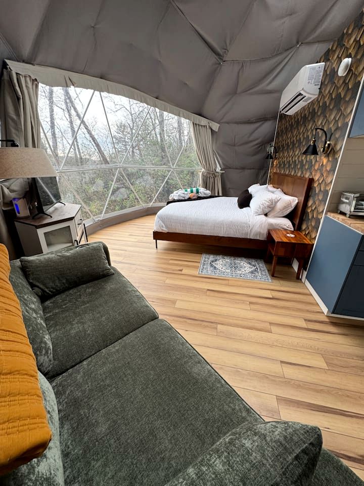 Luxury Wellness Dome with Private Sauna, Hot Tub & Cold Plunge Near Pisgah National Forest | Balsam Grove, North Carolina