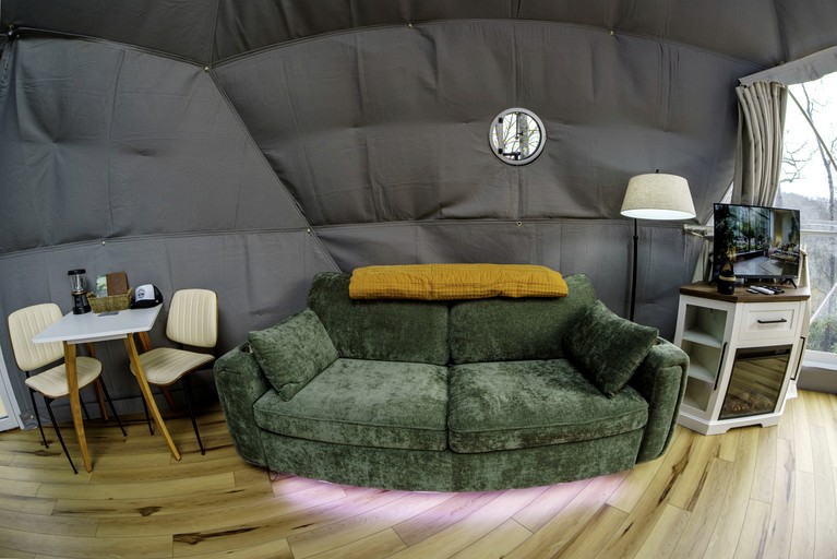 Domes (United States of America, Balsam Grove, North Carolina)