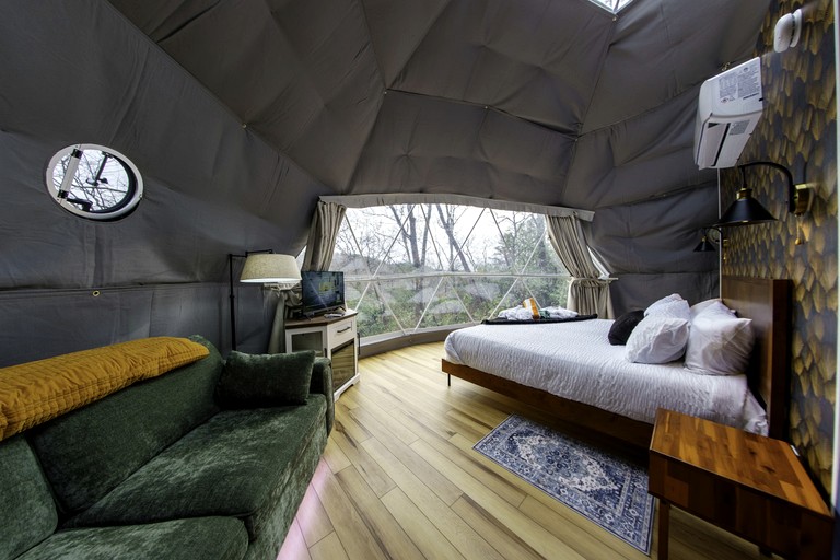 Domes (United States of America, Balsam Grove, North Carolina)