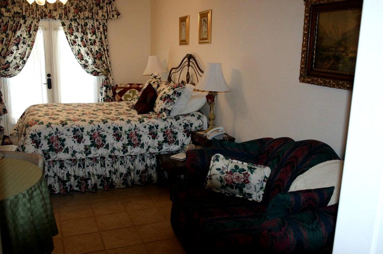 Nature Lodges (Fredericksburg, Texas, United States)