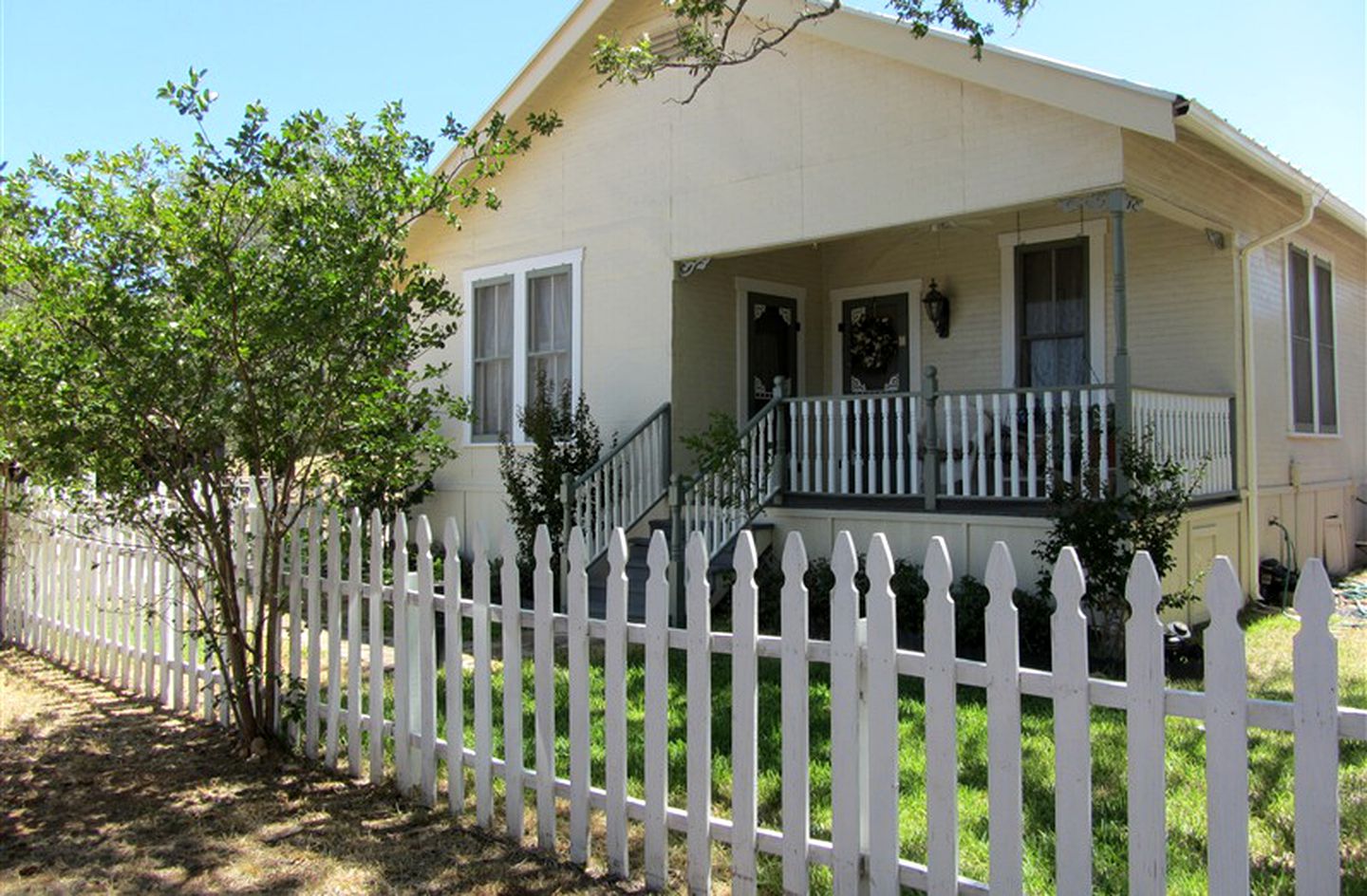 Beautiful Cottage Suite in Texas Wine Country near Fredericksburg, Texas