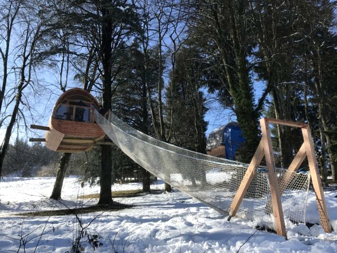 Tree Houses (Voiron, Auvergne-Rhône-Alpes, France)