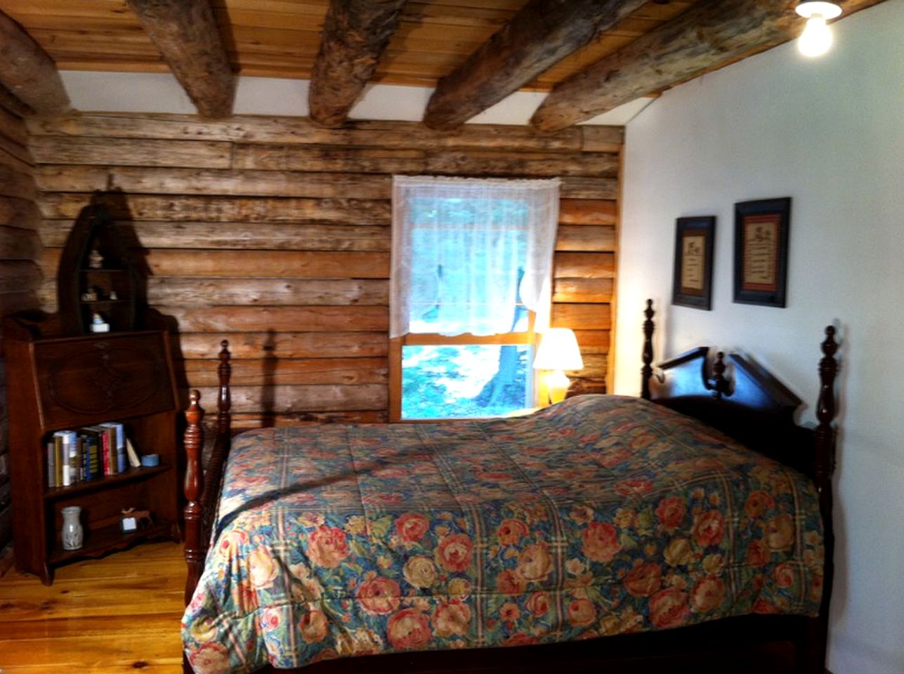 Amazing Lakefront Cabin in the Woodlands near Bangor, Maine