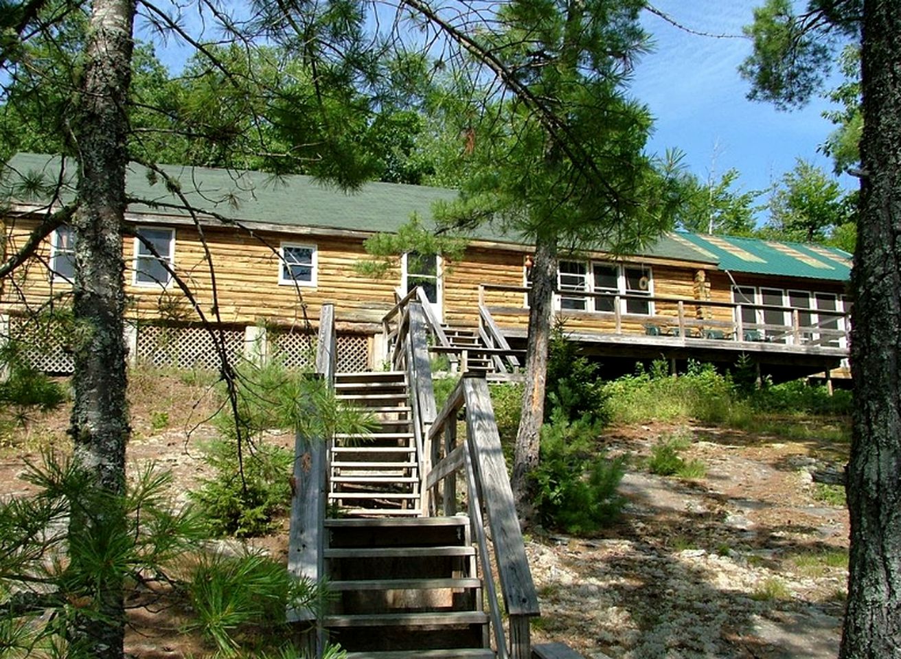 Amazing Lakefront Cabin in the Woodlands near Bangor, Maine