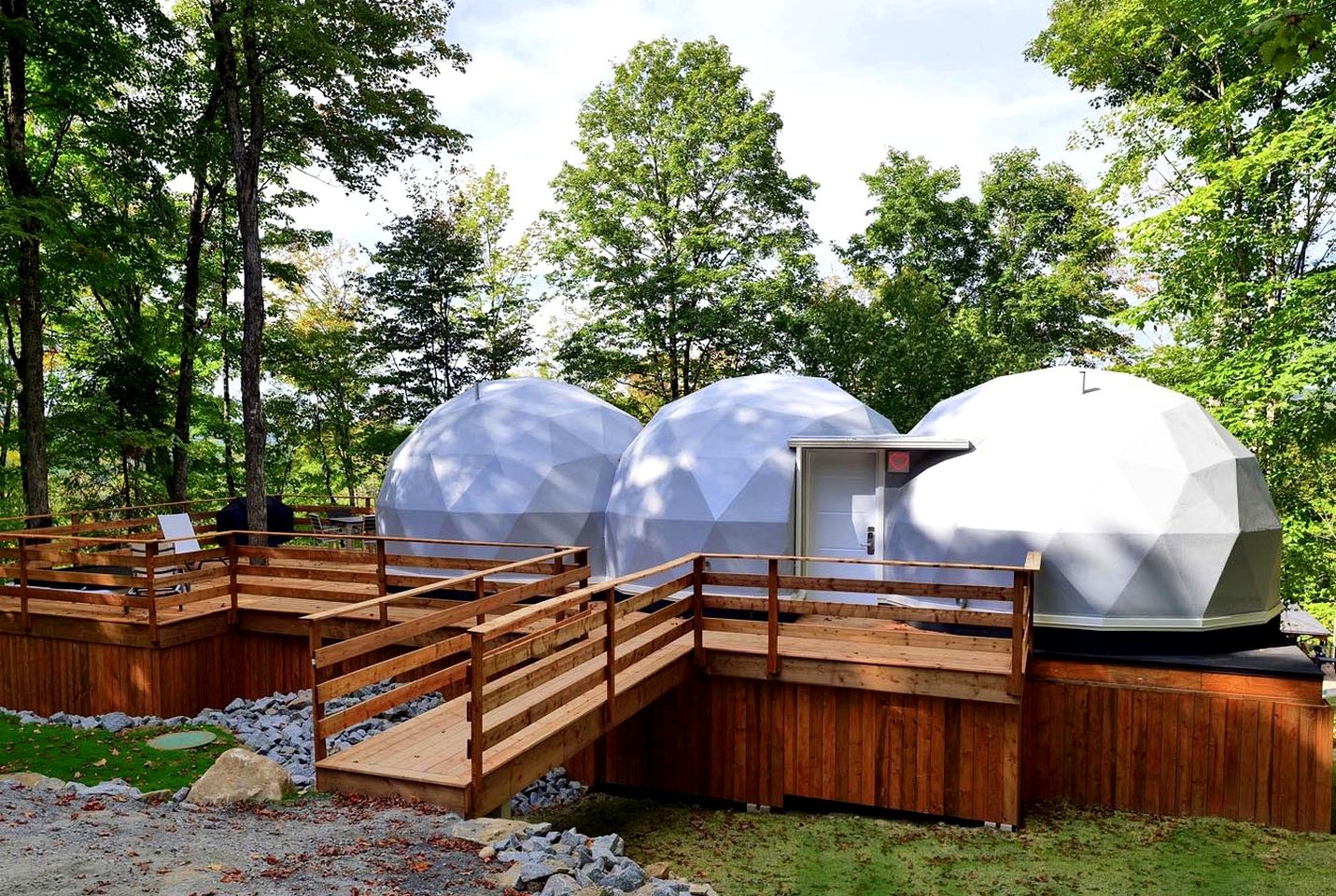 Mont Tremblant Glamping Domes with Lake Access and Sauna