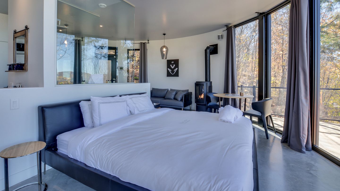Mont Tremblant Luxury Glamping to Relax and Reconnect near Quebec