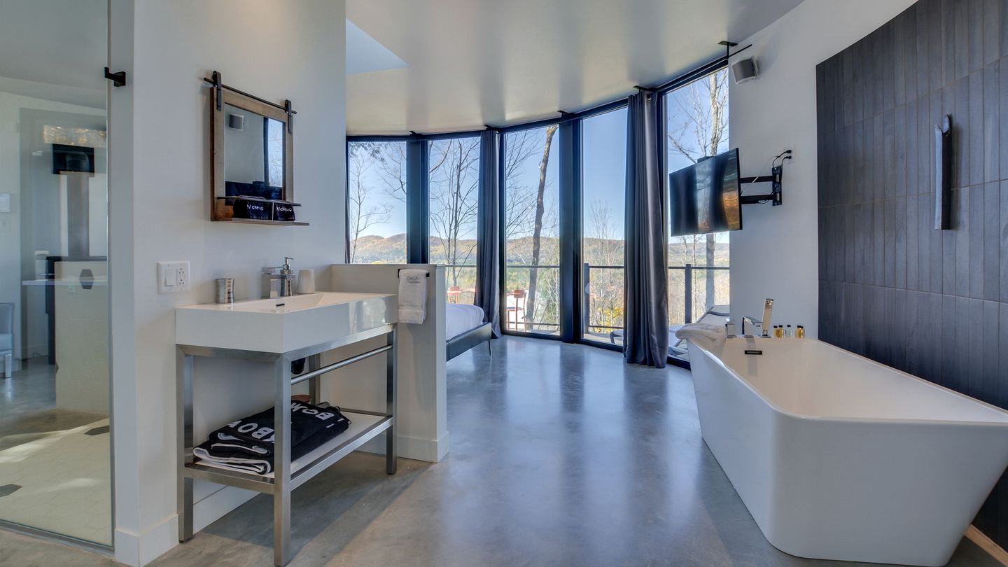 Mont Tremblant Luxury Glamping to Relax and Reconnect near Quebec