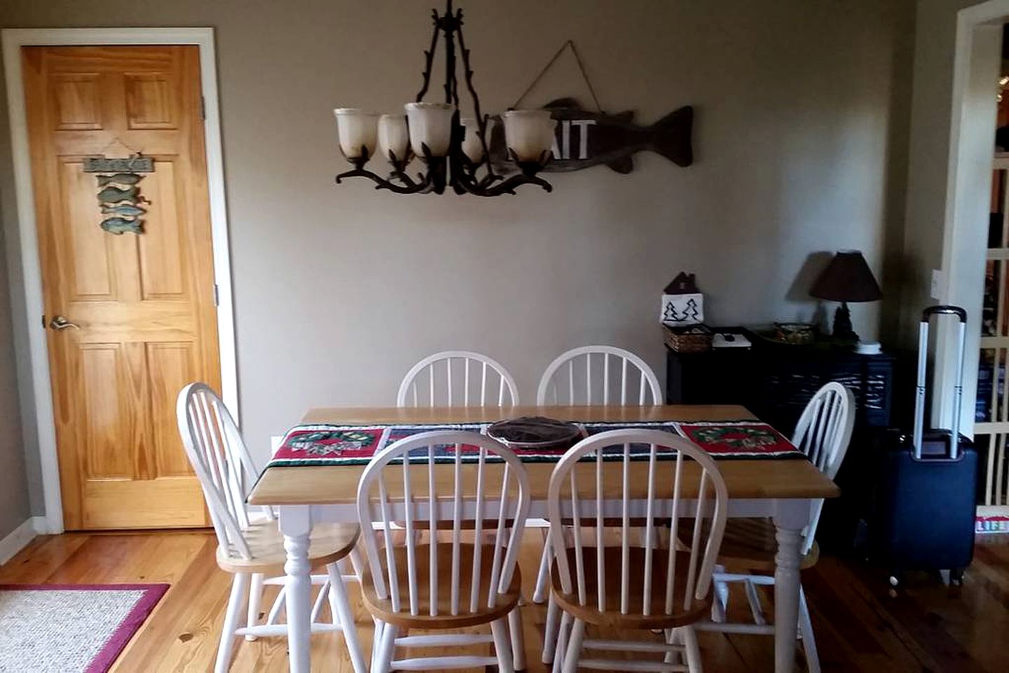 Charming Woodland Cabin Perfect for a Hiking Trip in Dahlonega, Georgia