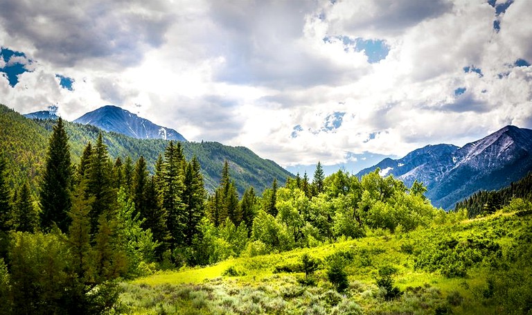 Cabins (Big Timber, Montana, United States)