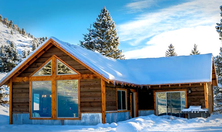 Log Cabins (Big Timber, Montana, United States)