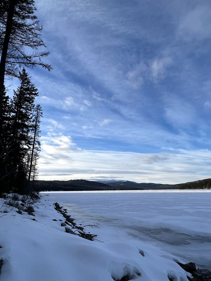 Wilderness Retreat in Montana: Luxurious Mountain Glamping Experience on Lake McGregor