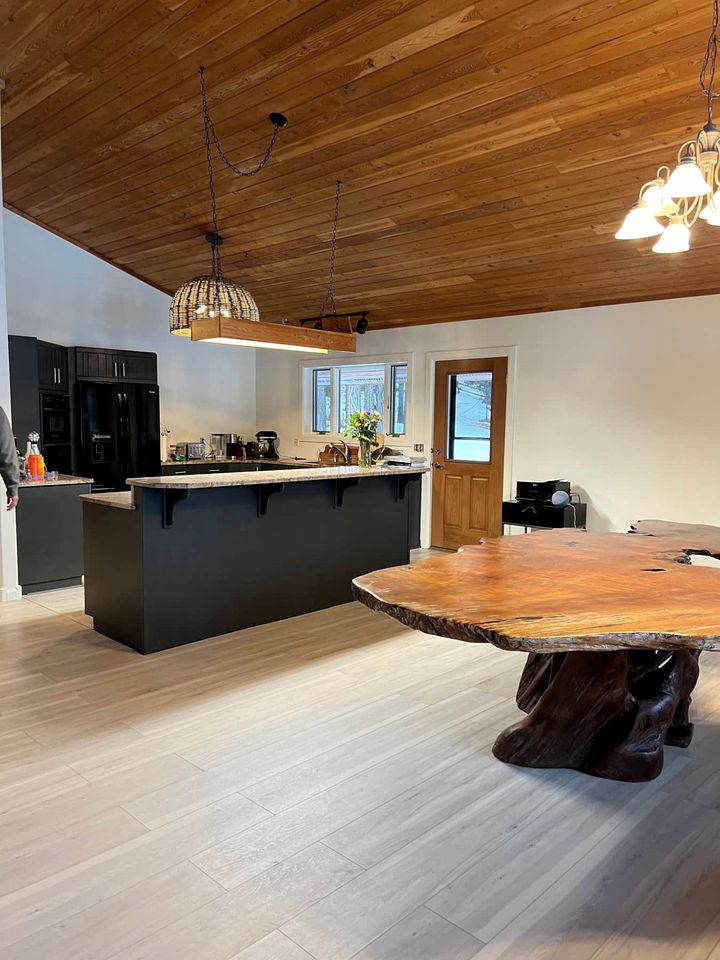 Wilderness Retreat in Montana: Luxurious Mountain Glamping Experience on Lake McGregor