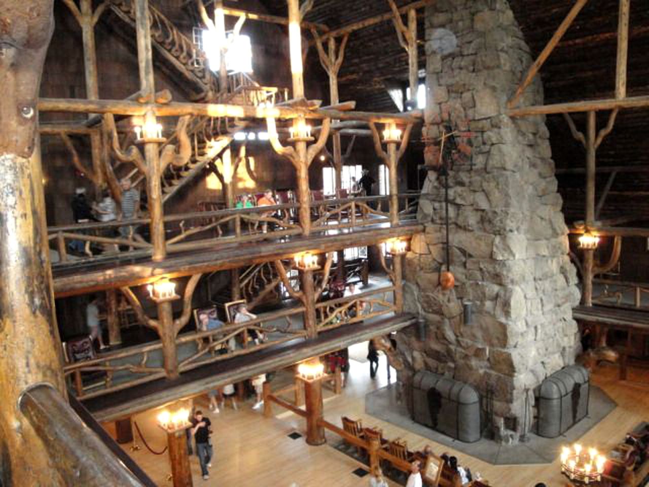 Secluded Lodge Rental for Large Groups in Lewis and Clark National Forest, Montana