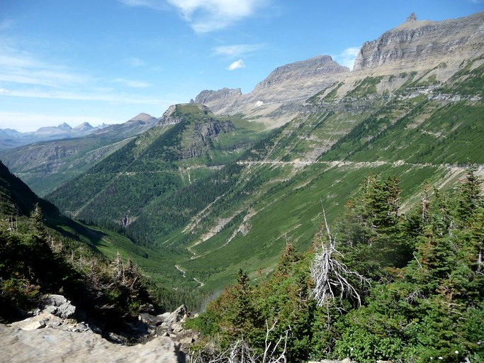 Cabins (White Sulphur Springs, Montana, United States)