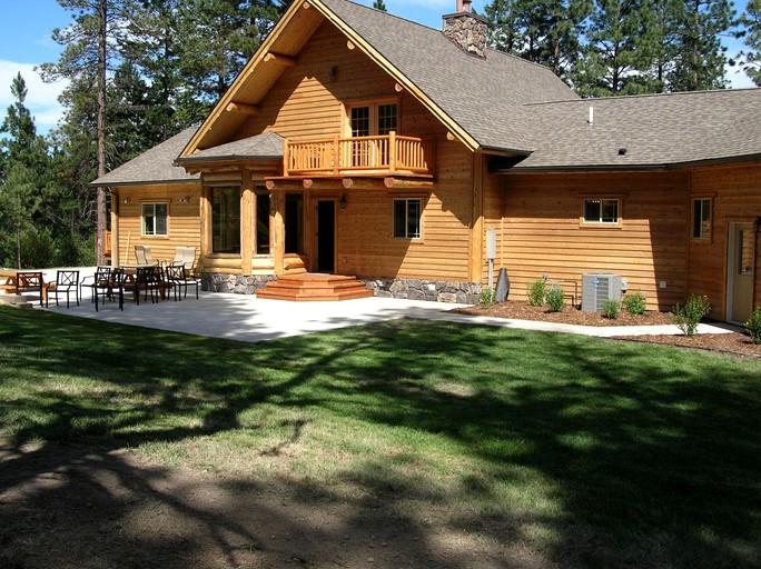 Family-Friendly Cabin Rental near Hamilton, Montana | Cabins (Hamilton, Montana, United States of America)