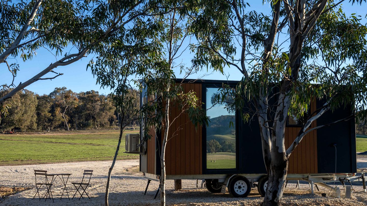 Peaceful Farm Stay Tiny House with Vineyard Views near Avoca, Warrenmang Victoria