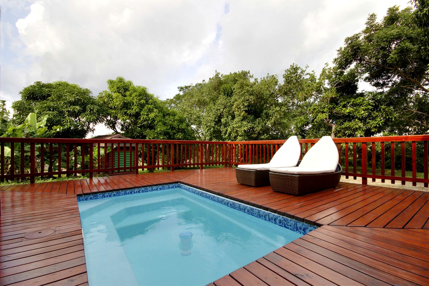 Elegant Cabin Rental with Private Pool and Tropical Views near St Lucia, South Africa