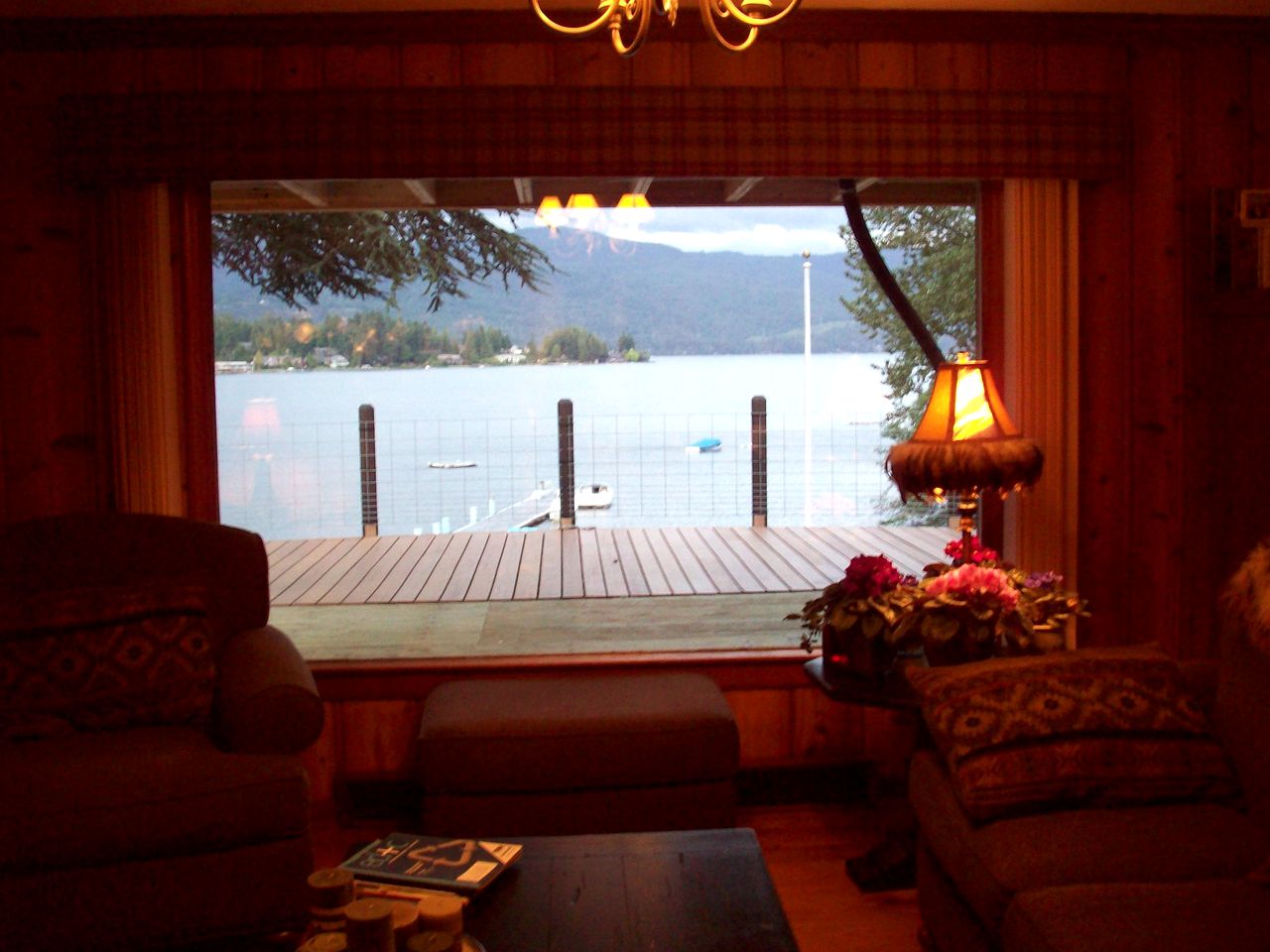 Lakeside Escape for a Tranquil Getaway near Mount Vernon, Washington