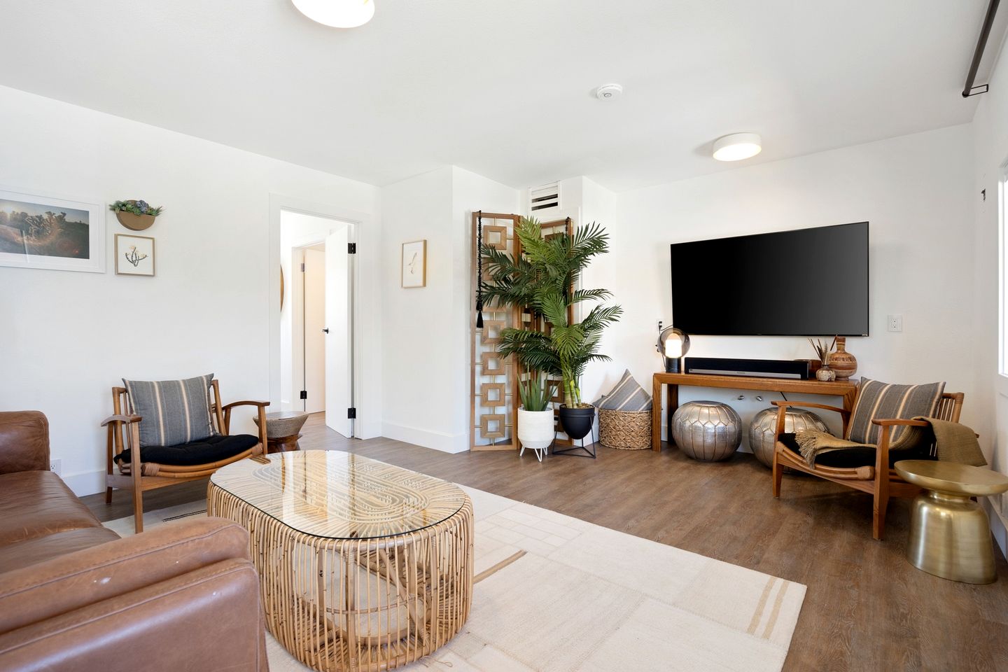 Incredible Vacation Rental with Hot-tub, Fire Pit and Great Sights in Joshua Tree, California