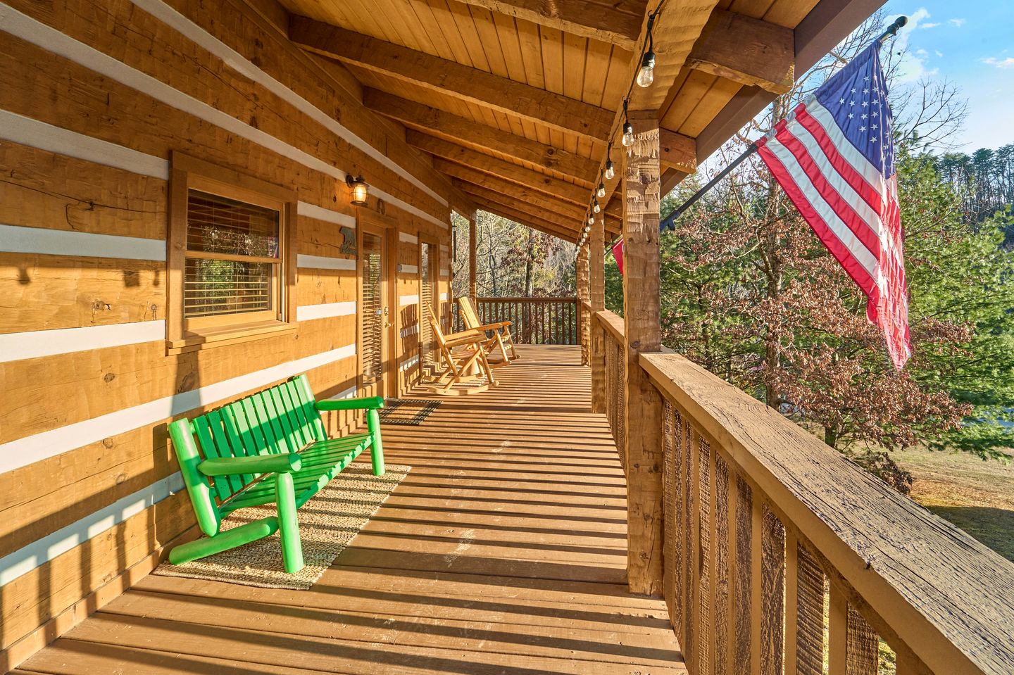 Cozy Cabin with Hot Tub and Pool Table in Pigeon Forge, Tennessee