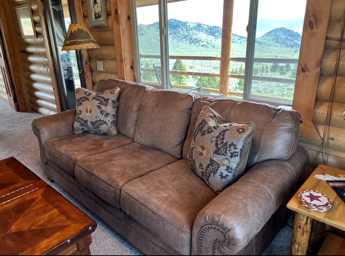 Cabins (United States of America, Ennis, Montana)