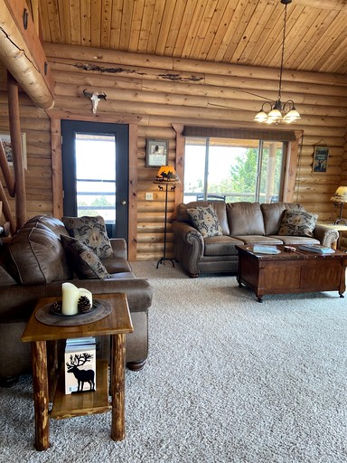 Cabins (United States of America, Ennis, Montana)