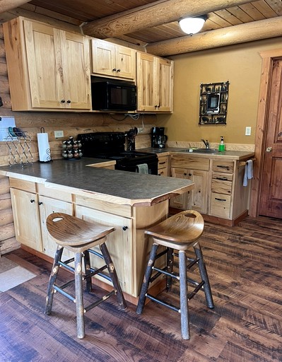 Cabins (United States of America, Ennis, Montana)