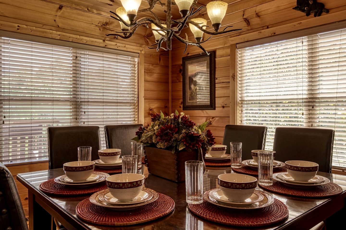 Fantastic Cabin with Hot-tub in Gatlinburg, Tennessee