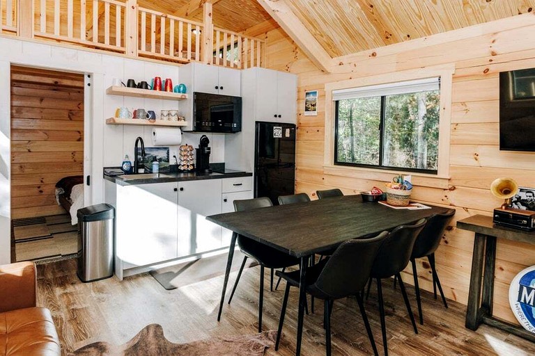 Cabins (United States of America, Campton, Kentucky)