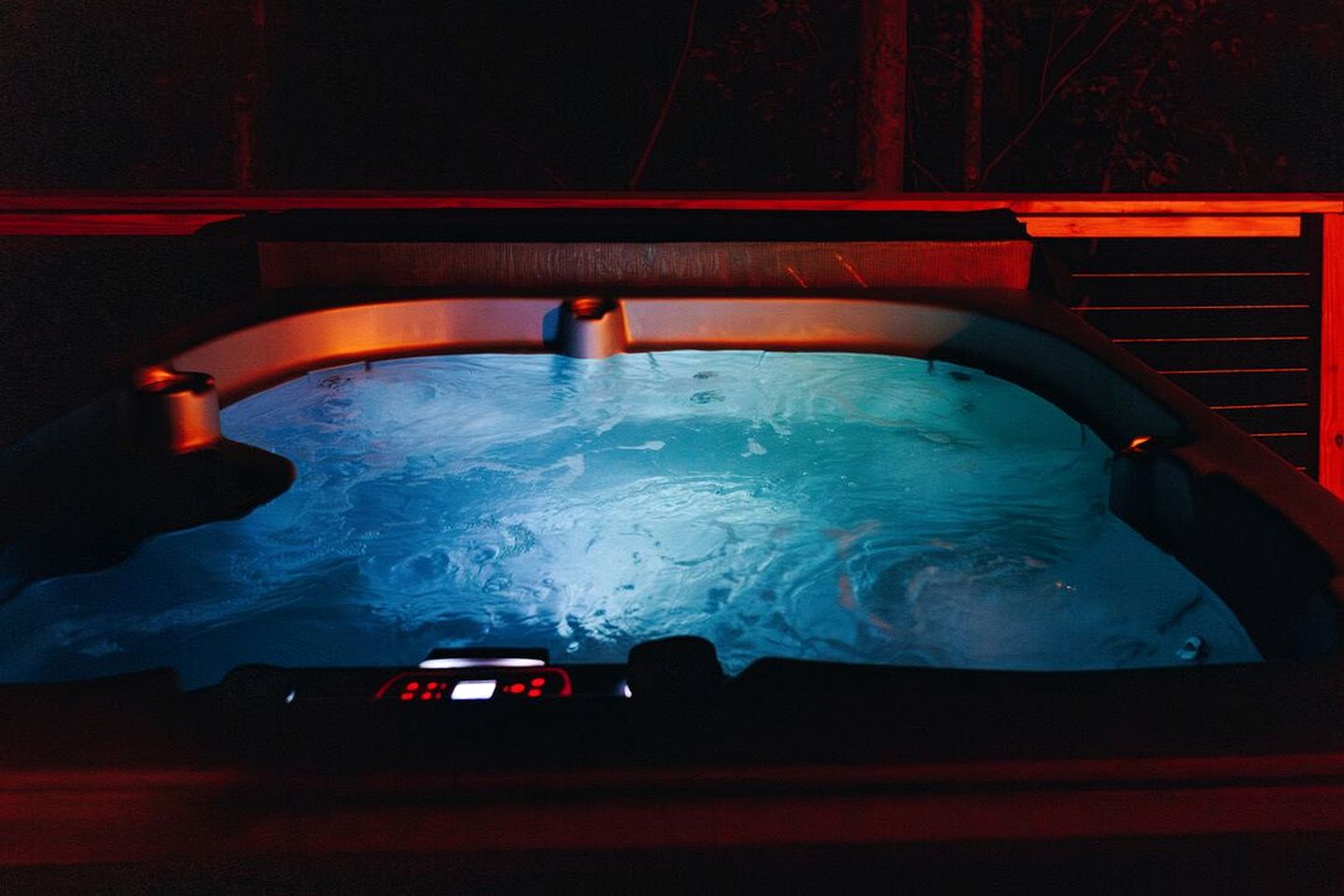 Charming Cabin with Private Hot Tub Near Red River Gorge in Campton, Kentucky