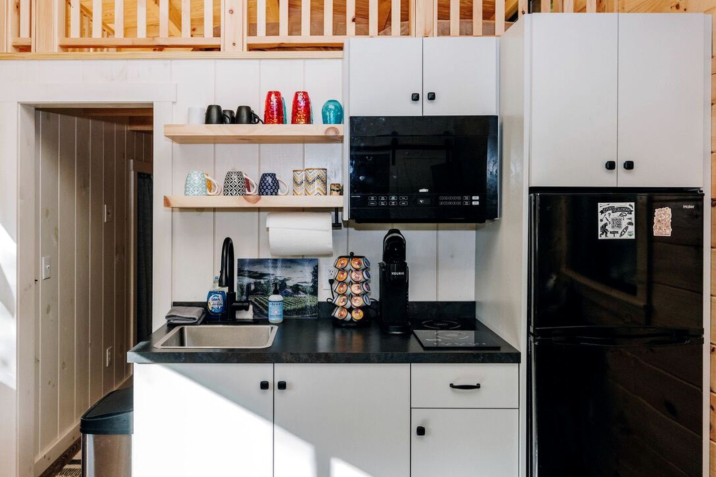 Charming Cabin with Private Hot Tub Near Red River Gorge in Campton, Kentucky