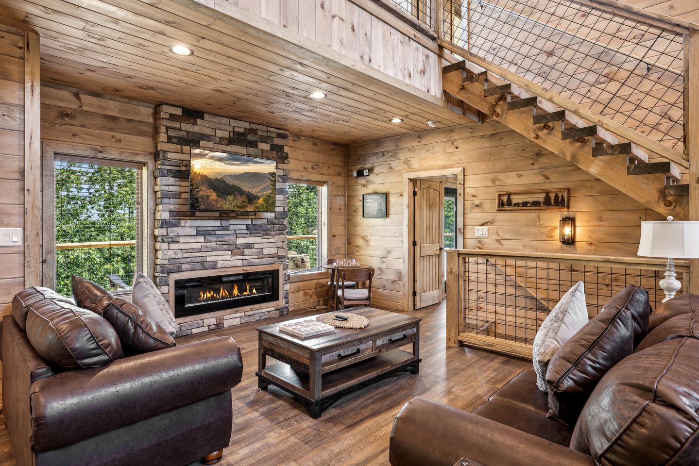 Fantastic Wooden Cabin with Pool Table and Hot-tub in Sevierville, Tennessee