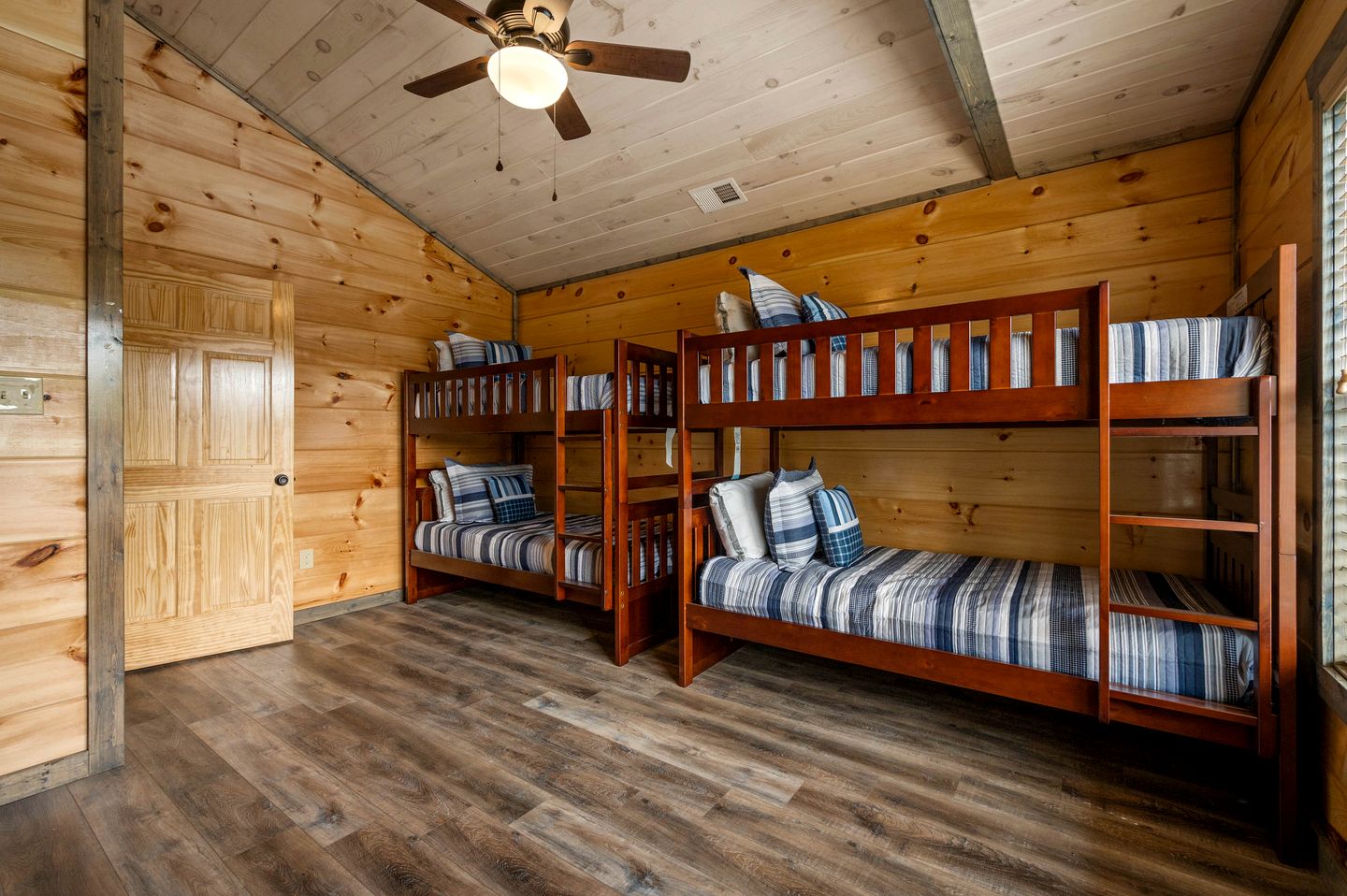 Charming Family Cabin • Hot Tub & Game Room • Near Dollywood in Sevierville, TN