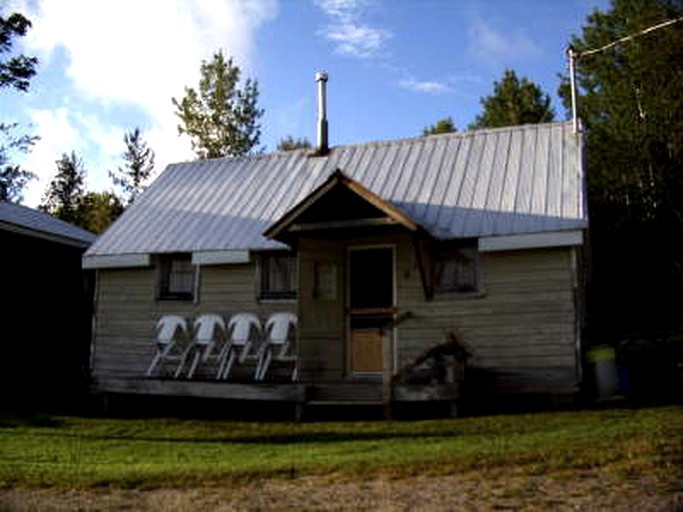 Lakeside Cottage Rental Near Charlton Ontario