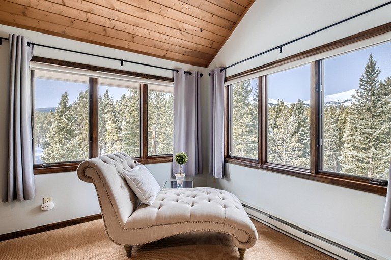 Floating Homes (United States of America, Breckenridge, Colorado)