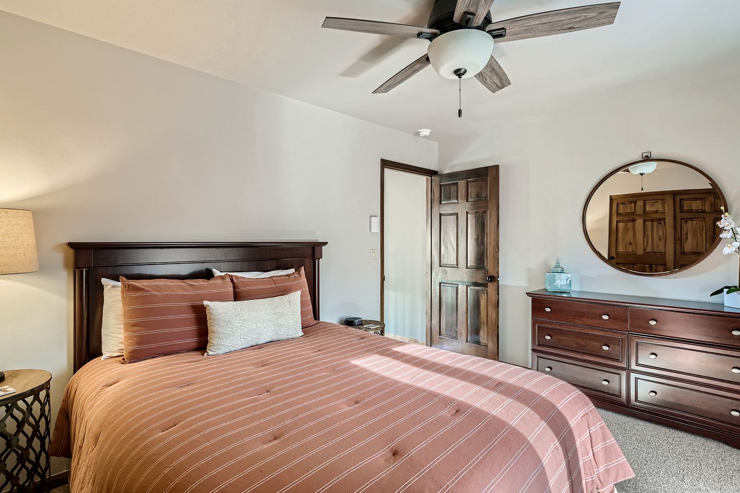 Majestic Mountain Ski Cottage with Panoramic Views of the Breckenridge Ski Area and the Epic Rocky Mountains, Colorado