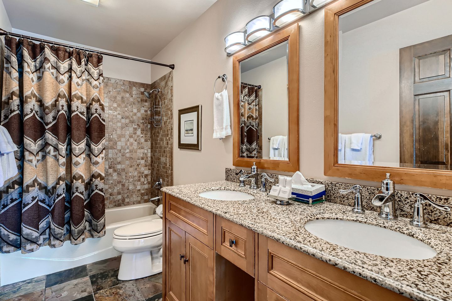 Majestic Mountain Ski Cottage with Panoramic Views of the Breckenridge Ski Area and the Epic Rocky Mountains, Colorado