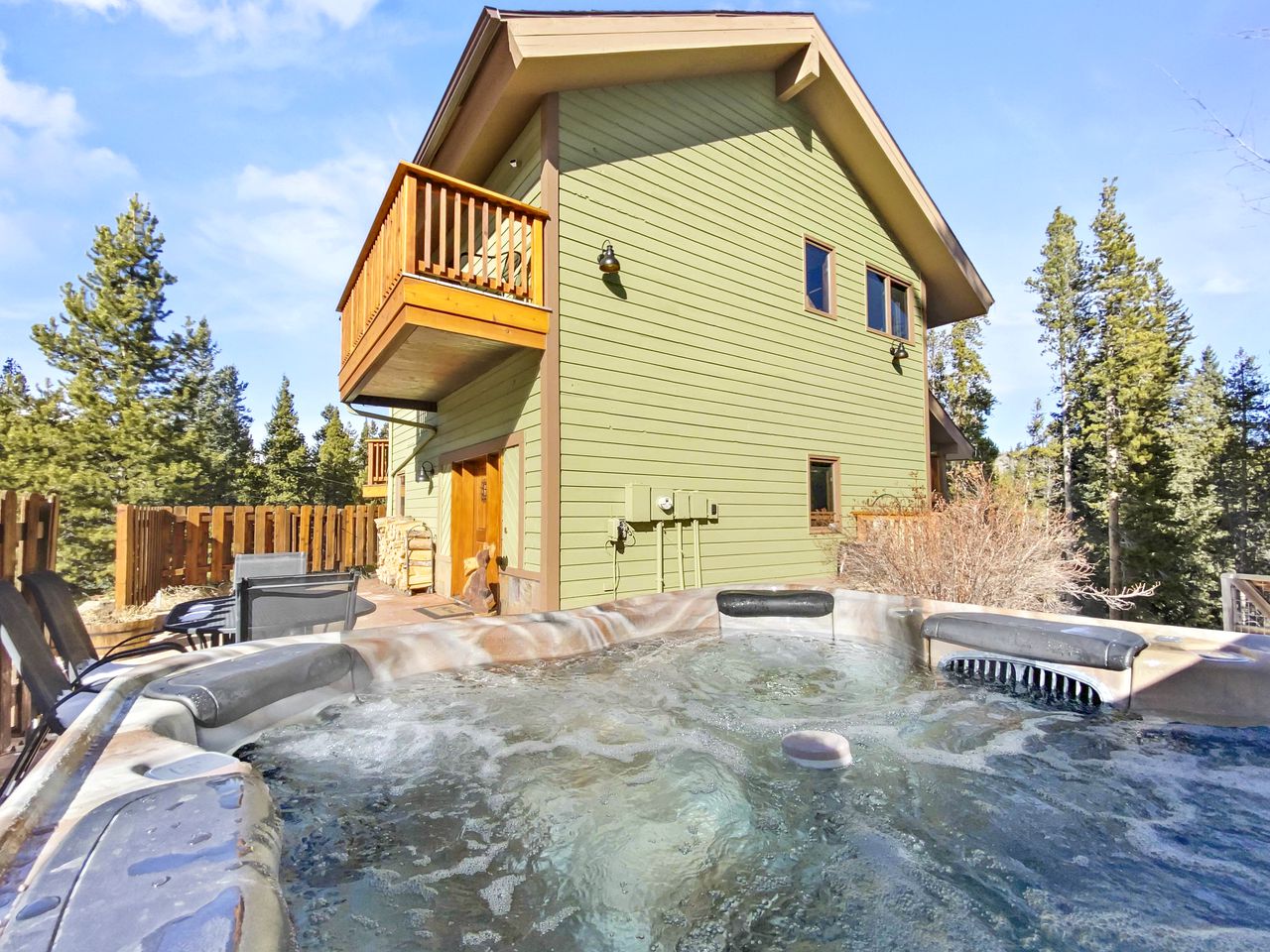 Majestic Mountain Ski Cottage with Panoramic Views of the Breckenridge Ski Area and the Epic Rocky Mountains, Colorado