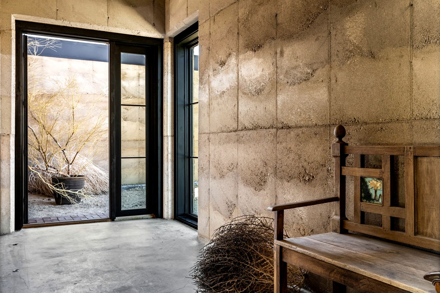 Elegant and Luxury Oasis in the Yucca Valley Desert, near Joshua Tree National Park