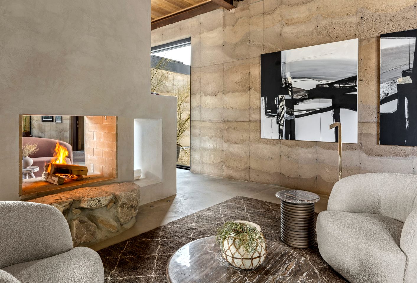 Elegant and Luxury Oasis in the Yucca Valley Desert, near Joshua Tree National Park