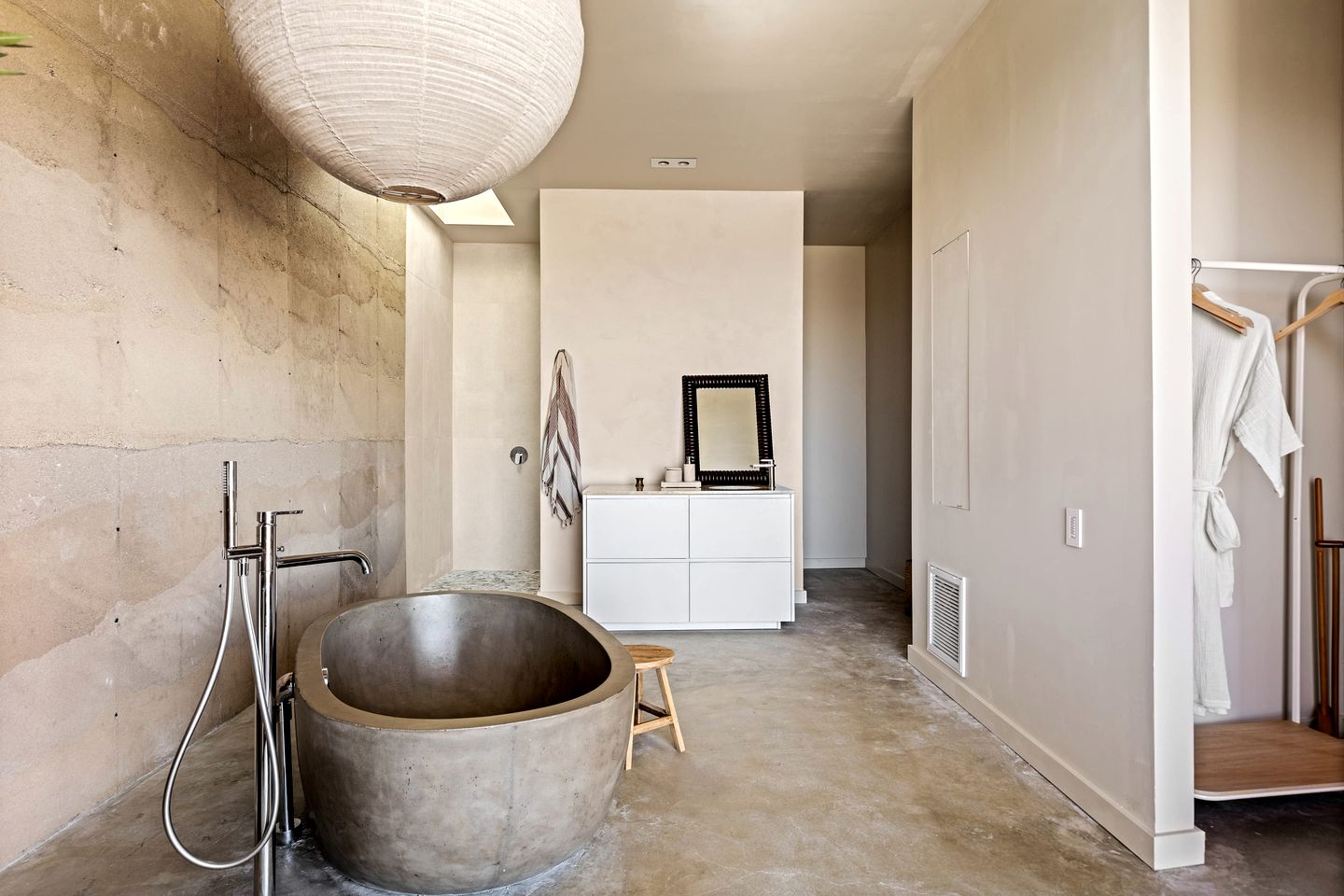 Elegant and Luxury Oasis in the Yucca Valley Desert, near Joshua Tree National Park