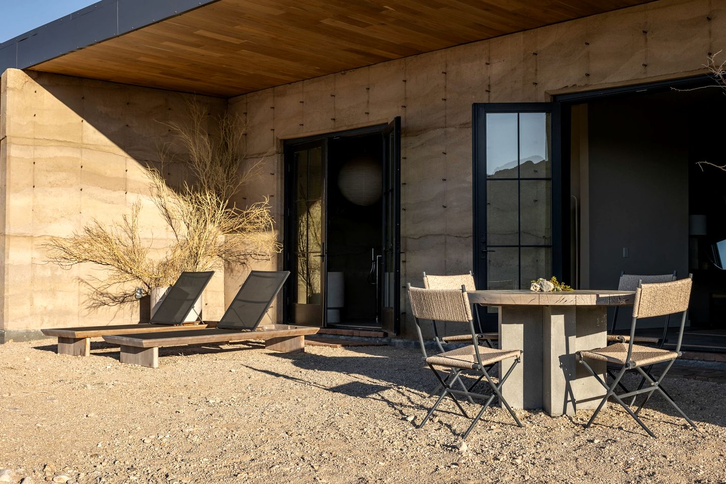 Elegant and Luxury Oasis in the Yucca Valley Desert, near Joshua Tree National Park