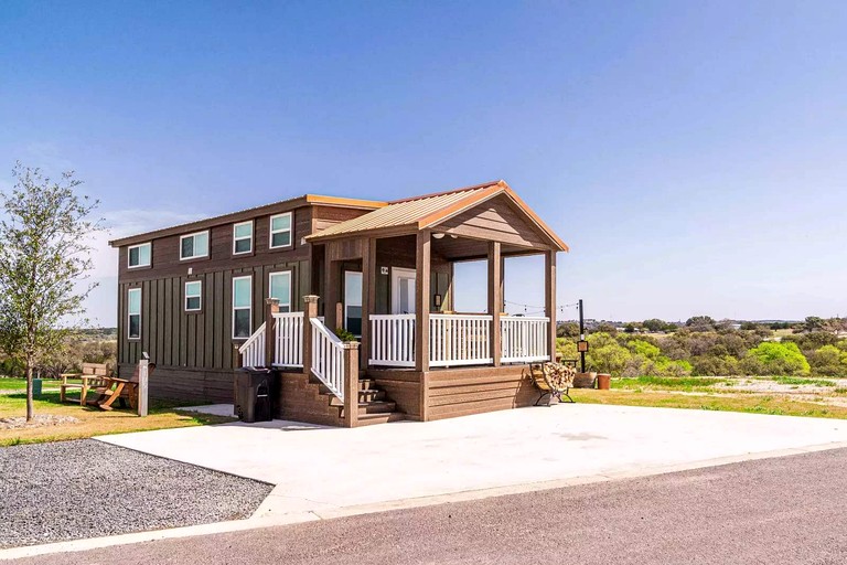 Upscale Tiny Home Retreat with Resort Amenities Near Downtown Fredericksburg, Texas